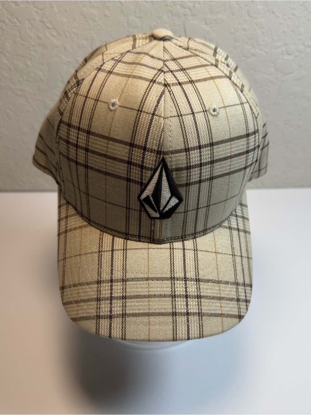 Volcom Plaid Flexfit Hat Beige Checkered Stretch Fit L/XL Cap